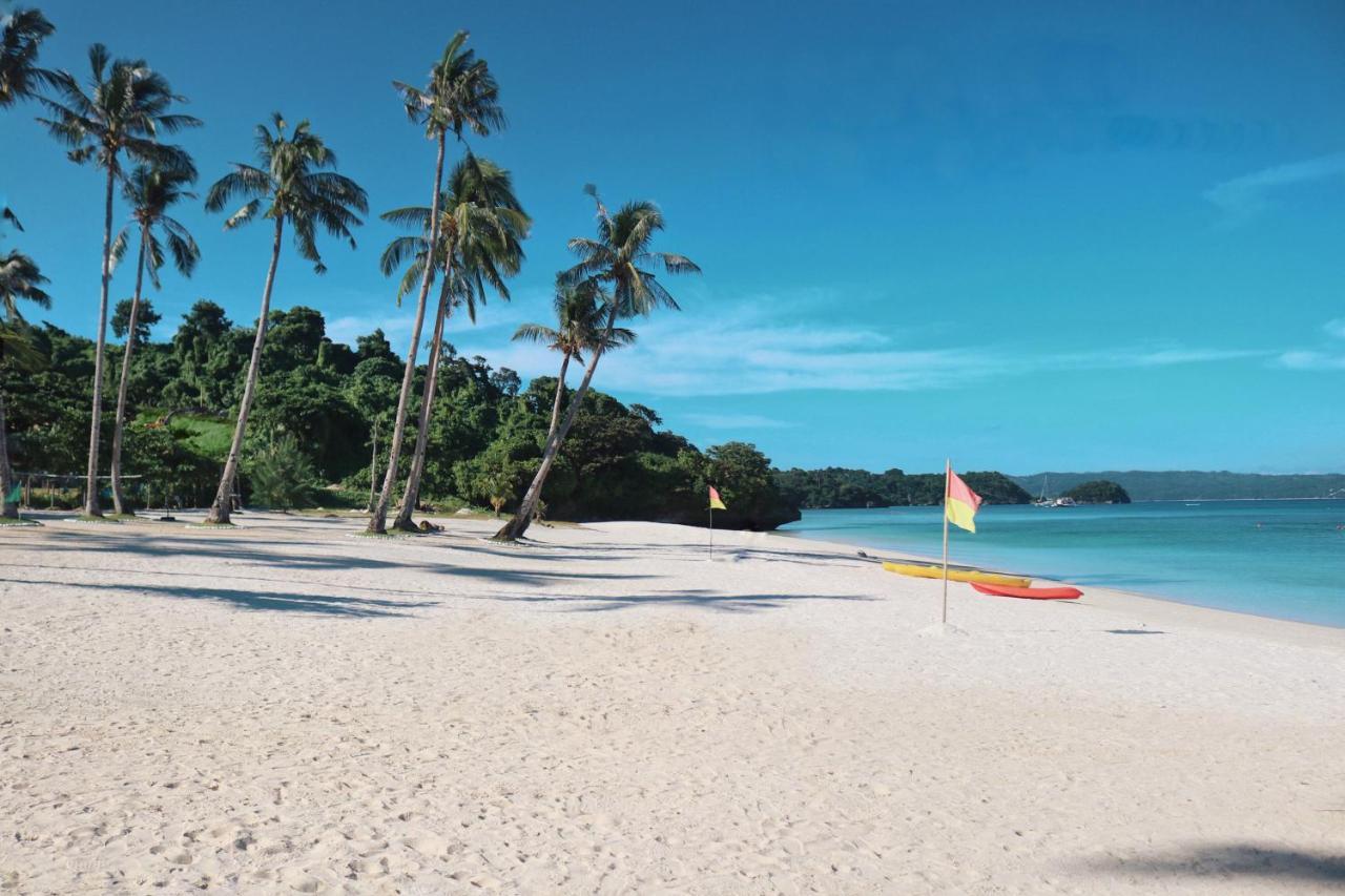 Savoy Hotel Boracay Newcoast Yapak Exterior photo